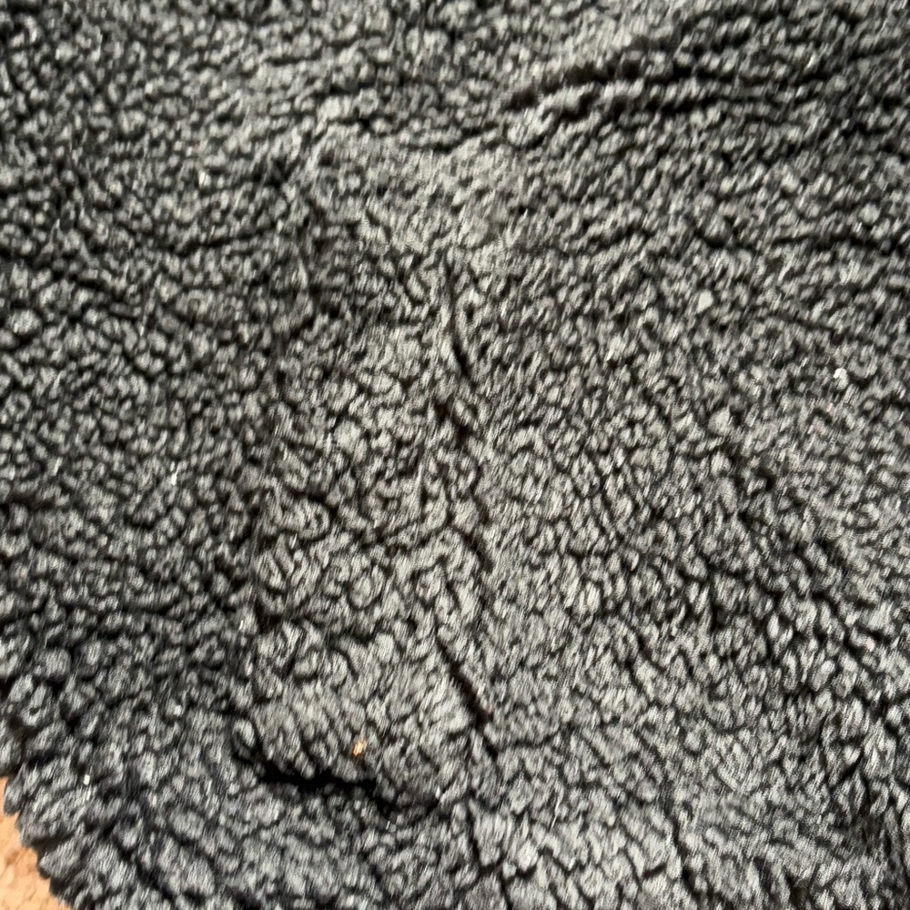 Lululemon Textured Fleece 1/2 Zip - Picture 5 of 7